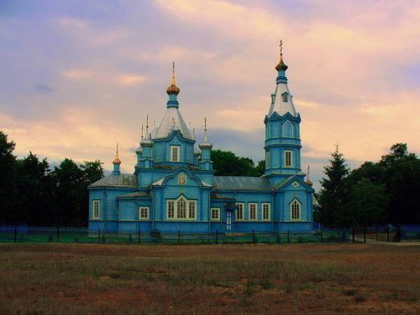 Paviccie. Orthodox church of the Birth of the Virgin